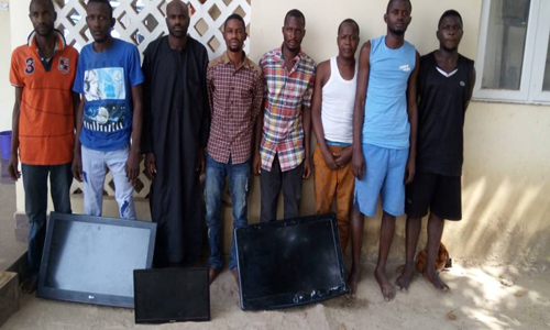 Police IRT harvests 8 trans-border car snatchers, beams searchlights on Niger Republic to recover stolen cars
