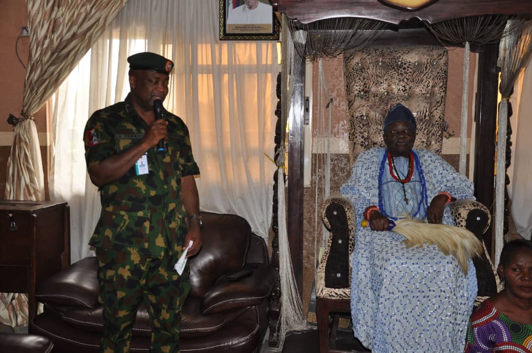 New GOC 81 Div, Gen. Fejokwu visits Badagry monarch, Seme border Customs Comptroller, seeks peaceful co-existence