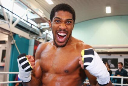 Two Nigerians impersonate Anthony Joshua, obtain £15,491, 23 from female victims
