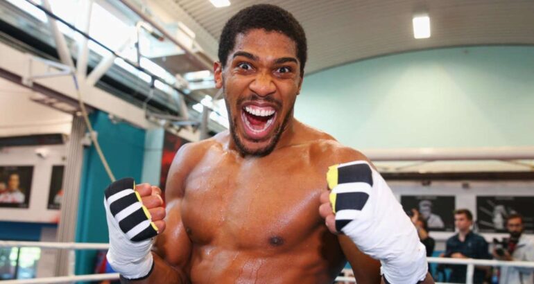 Two Nigerians impersonate Anthony Joshua, obtain £15,491, 23 from female victims