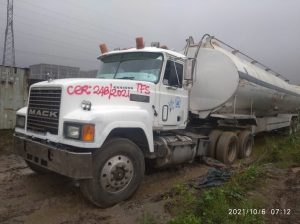 EFCC swoops on 12 suspected illegal oil dealers, impounds  5 oil tankers in P/H