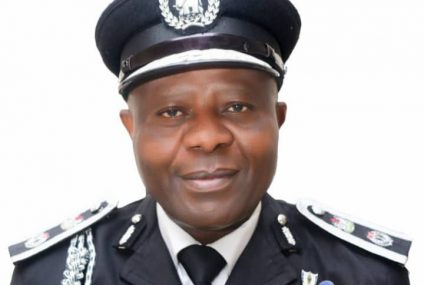 Police worried over hoodlums’ forceful seizure of pedestrians phones as new wave of crime in Lagos